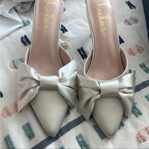 Bridal bow shoes